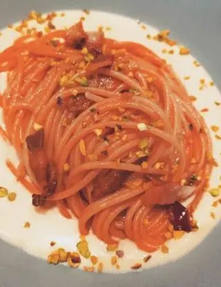 Ricetta Spaghetti "rosa" Garofalo senza glutine con guanciale, pistacchio e crema di pecorino di MariaLaPrecisa