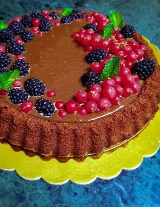 Ricetta Crostata morbida al cioccolato e frutti rossi di Foodiegasm