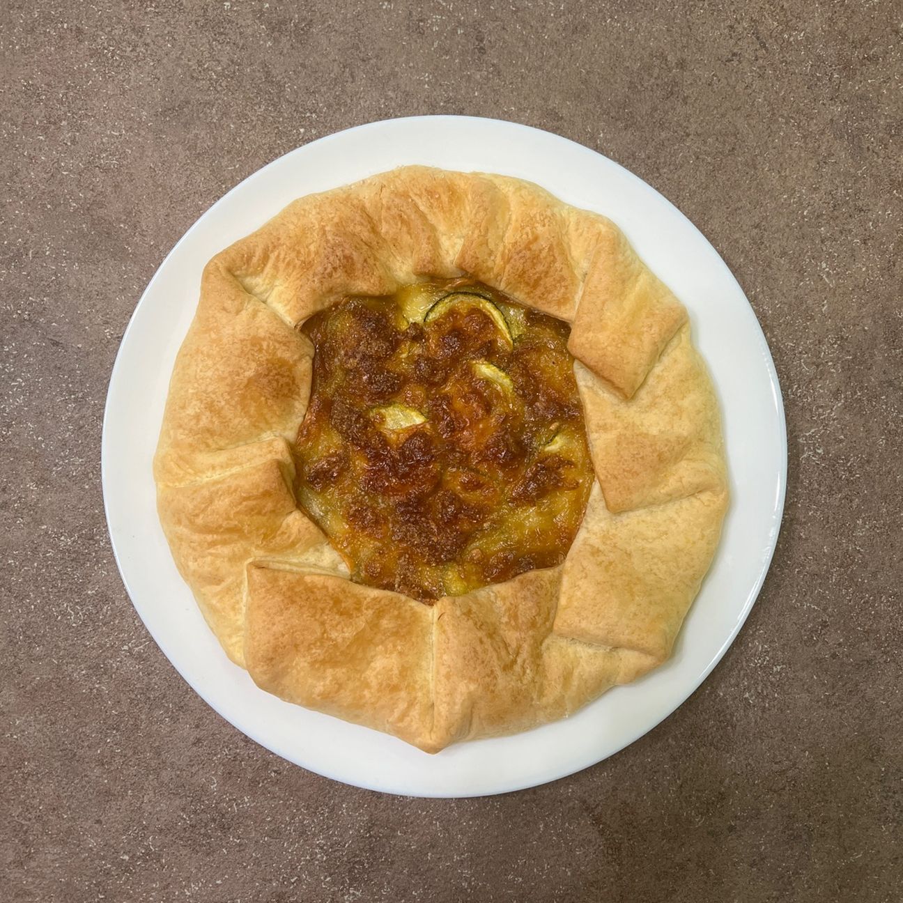 Torta salata zucchine e mozzarella
