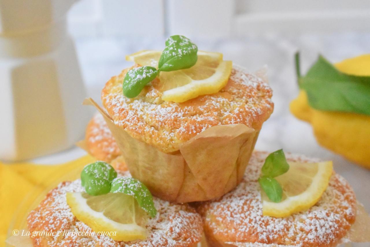 Muffin soffici al limone con mascarpone