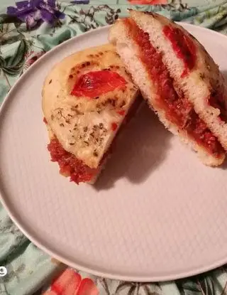 Ricetta FOCACCIA AL POMODORO E ACCIUGA di ilassmoments