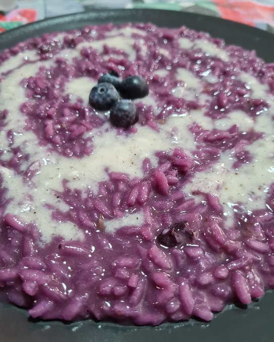 Risotto ai mirtilli con crema cacio e pepe Al.ta Cucina