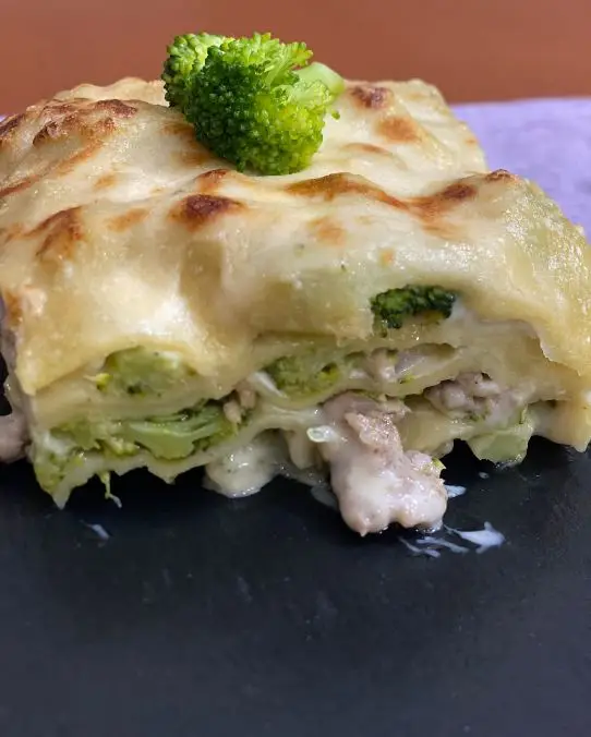 Ricetta Lasagna con broccoli e salsiccia gluten free di simoneantonella54
