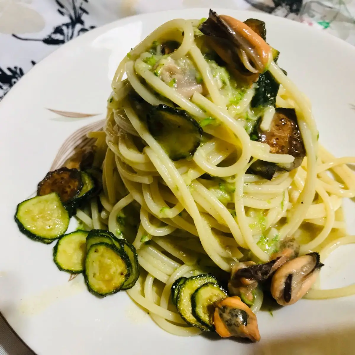 Ricetta Spaghetti cozze e zucchine di marcello.colizzi