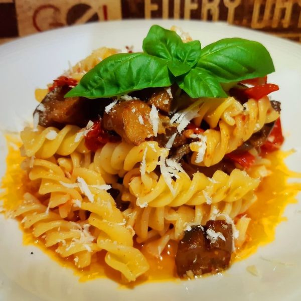 Fusilli alla norma brigataAltaCucina Al.ta Cucina