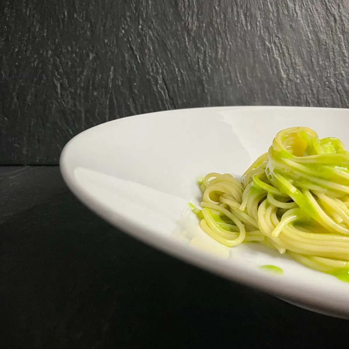 Ricetta ❤️Spaghetti aglio,olio e peperoncino 🌶️ di Papachef.italia