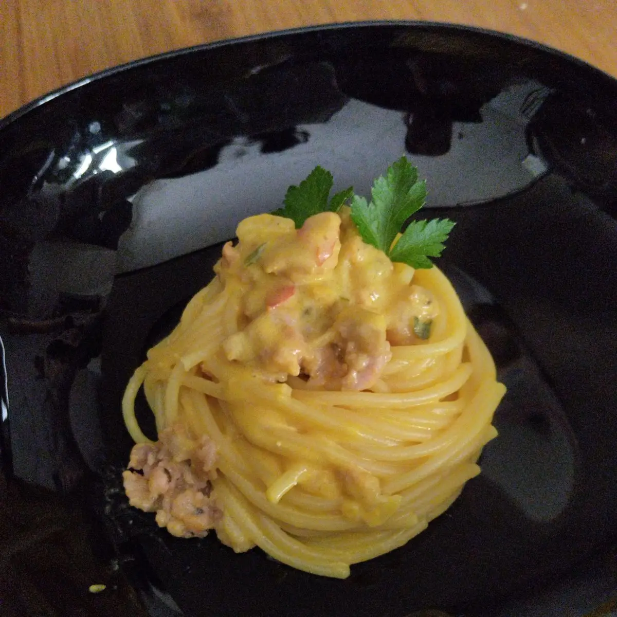 Ricetta Spaghetti con crema di parmigiano allo zafferano e salsiccia di giady.casellaa