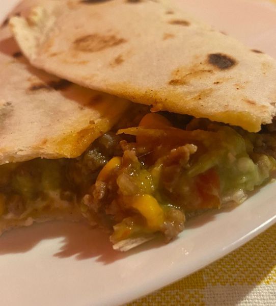 Burrito rivisitato con salsa guacamole Al.ta Cucina