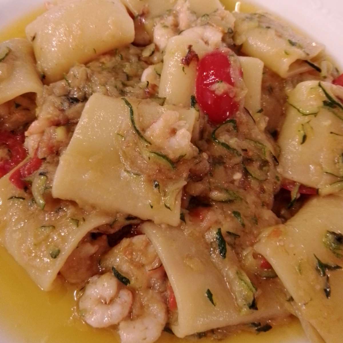 paccheri con gamberetti e zucchine