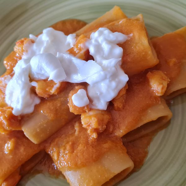 Paccheri ai gamberi con burrata Al.ta Cucina