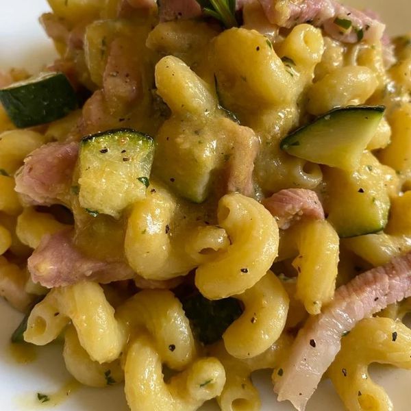 Celentani con crema di ceci, zucchine e pancetta Al.ta Cucina