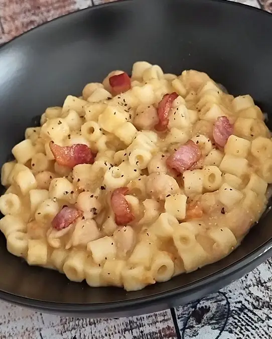 Ricetta Tubettini ceci e speck di ricettefantasy