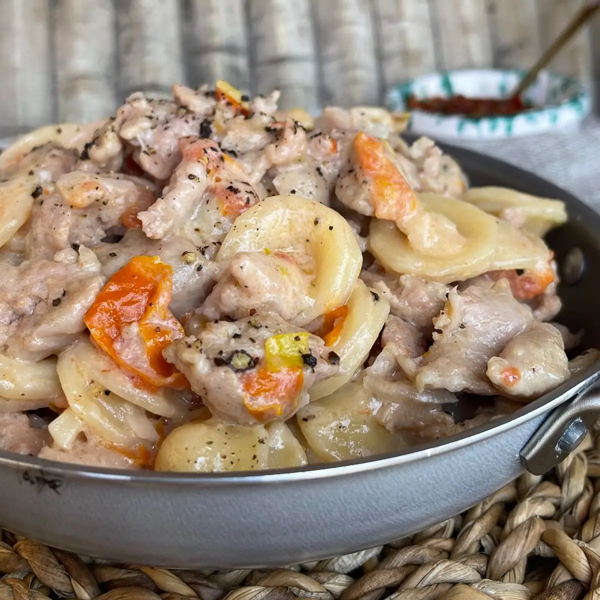 Ricetta ORECCHIETTE CON SALSICCIA E STRACCHINO di angelasurano80