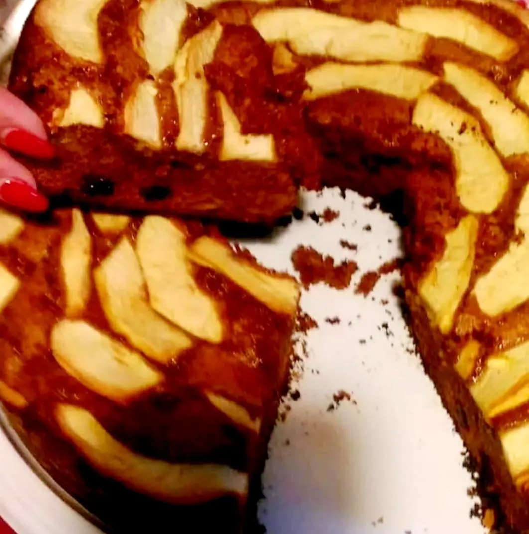 Ricetta Ciambella al cacao e mele di ledelizieditizy