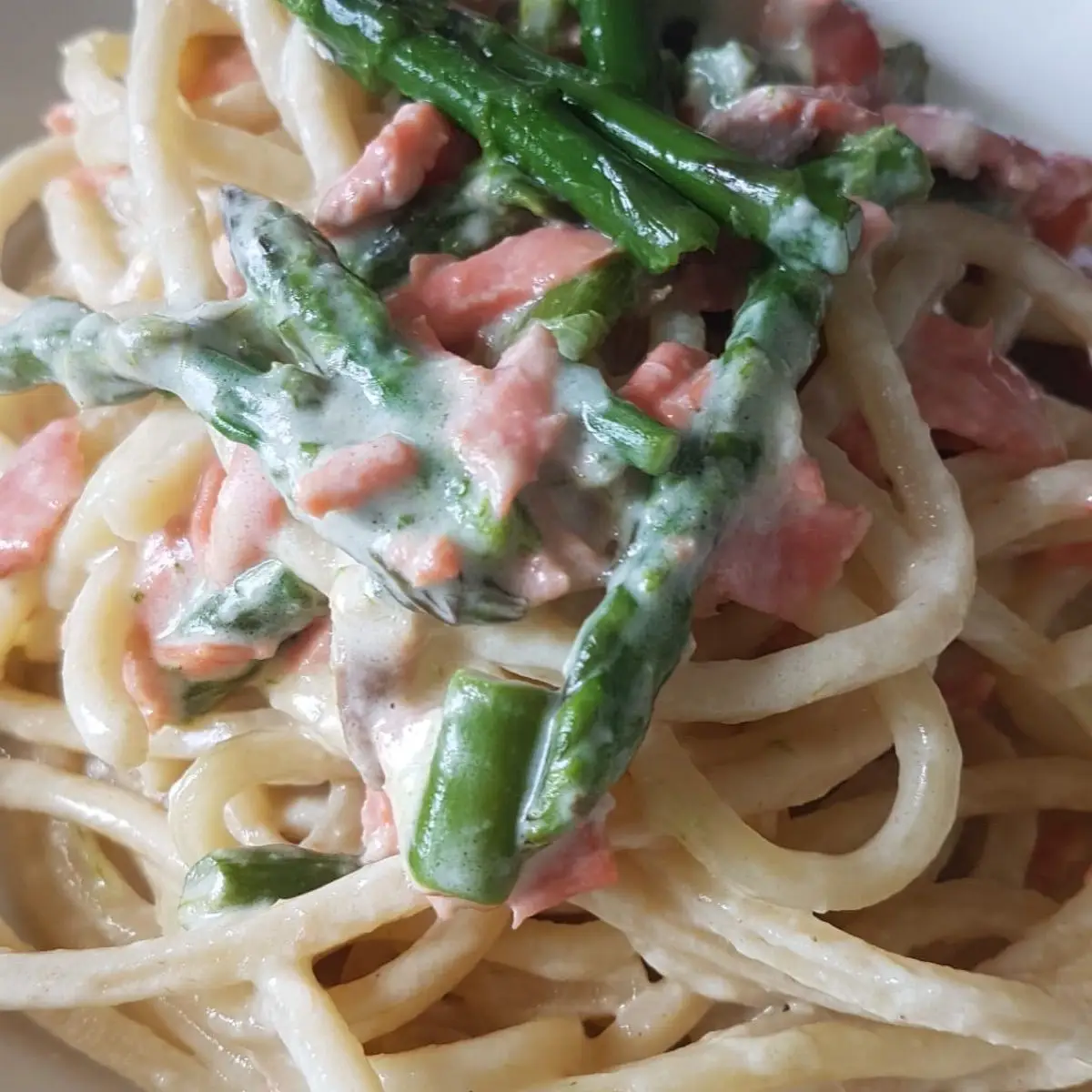 Ricetta Tonnarelli asparagi e salmone di destefanispina