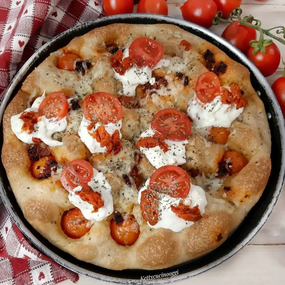 Ricetta PIZZA SENZA IMPASTO CON LICOLI di kettycucinooggi