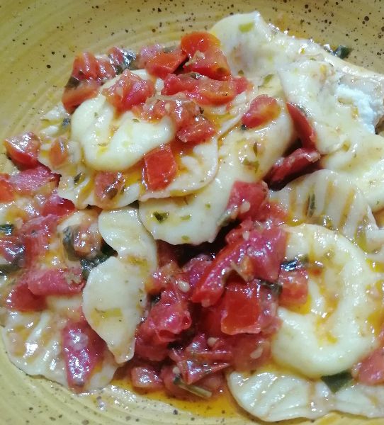 Ravioli di burrata con pomodorini | Al.ta Cucina