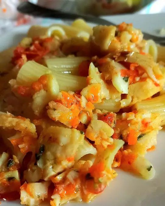 Ricetta Rigatoni con filettini merluzzo  e carote di Mariomazzei