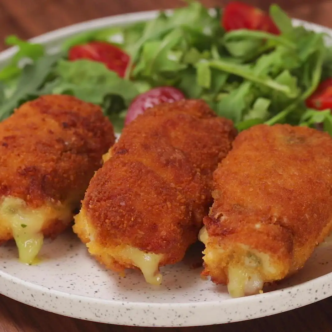 Ricetta Involtini di pollo al pesto con speck e provola di altacucina