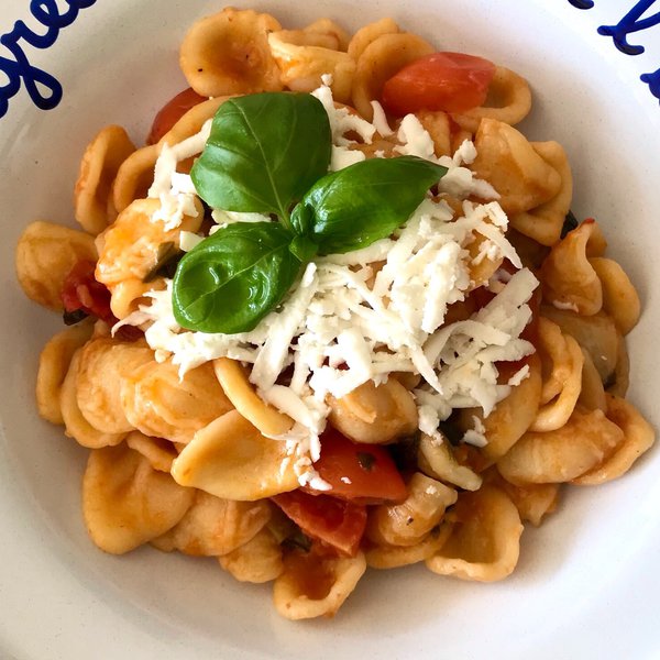 Orecchiette Con Pomodoro Formaggio Ricotta E Basilico Al Ta Cucina